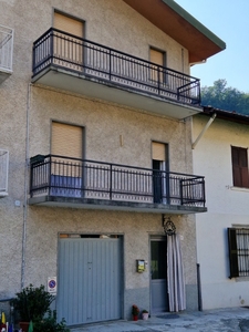 Casa indipendente in San Giovanni Bianco, San Giovanni Bianco, 2 bagni