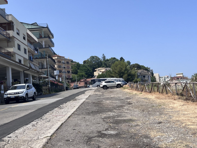 terreno residenziale in vendita a Pizzo