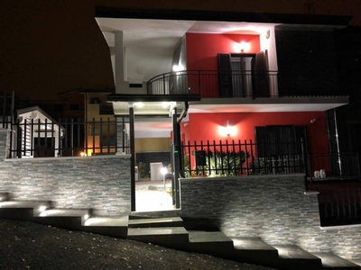 Villa bifamiliare in vendita a Mendicino Cosenza Pasquali