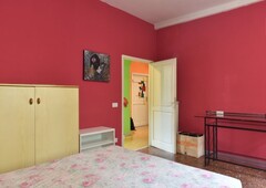Splendida camera in appartamento con 3 camere da letto a San Giovanni, a Roma