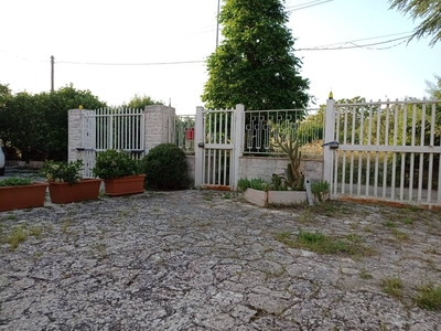 Appartamento in vendita a Statte Taranto