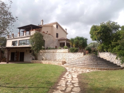 Casa a Montalto Di Castro con giardino, barbecue e piscina