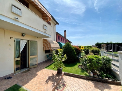 Casa indipendente con giardino a Montagnana