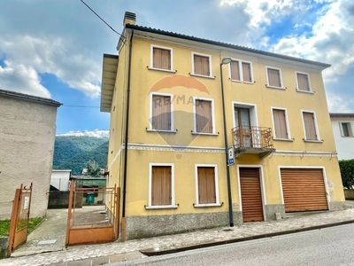 Casa indipendente in Vai Bortolo Pontini, Alano di Piave, 12 locali