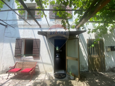 Porzione di casa in Via Ponte Ardo, Borgo Valbelluna, 3 locali, 80 m²