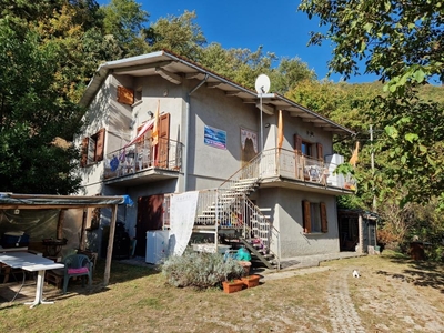 villa indipendente in vendita a San Benedetto Val di Sambro