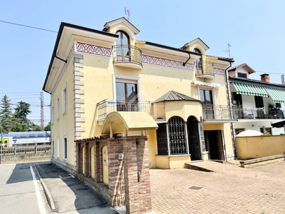 villa in vendita a Chivasso