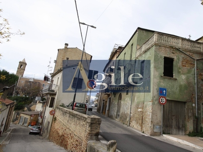 Casa indipendente da ristrutturare, Monsampolo del Tronto monsampolo