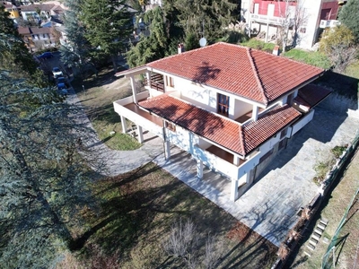 Esclusiva villa di 326 mq in affitto Mombercelli, Piemonte