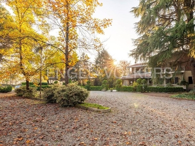 Prestigiosa villa di 940 mq in vendita, Via Sant'Anna, 29, Lonate Pozzolo, Lombardia