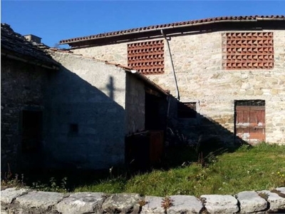 Rustico in Via san Bartolomeo, Vagli Sotto, 14 locali, 1 bagno, 350 m²