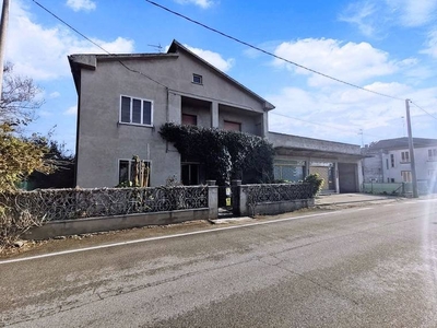 Villa bifamiliare in vendita a Casaleone, Via Traversa, 0 - Casaleone, VR