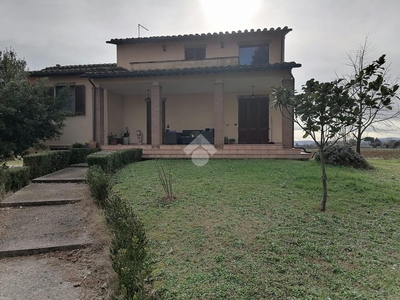 Villa in vendita a Deruta