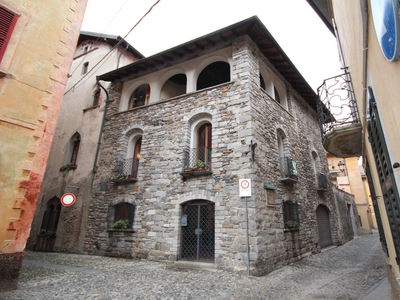 Villa con terrazzo a Cannobio
