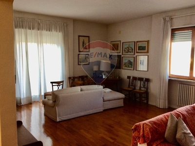 Appartamento in Vendita a Grosseto, 295'000€, 192 m²