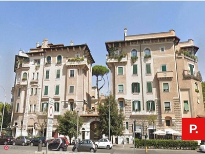 Appartamento in Vendita in Piazza Tuscolo 5 a Roma