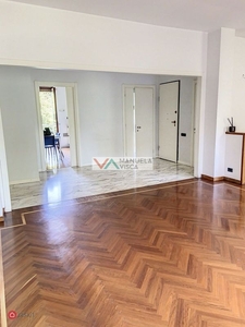 Appartamento in Vendita in Strada del Ponte Verde 9 a Torino