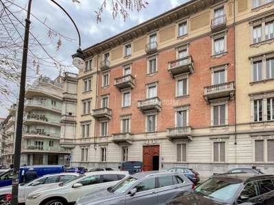 Appartamento in Vendita in Via Antonio Genovesi 15 a Torino