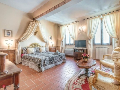Appartamento in Vendita in Via dell'Albero a Firenze