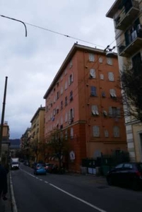 Appartamento in Vendita in Via Faliero Vezzani 16 a Genova