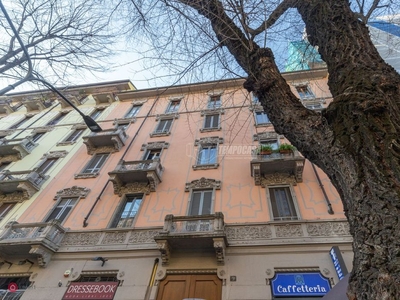 Appartamento in Vendita in Via Lomellina 9 a Milano