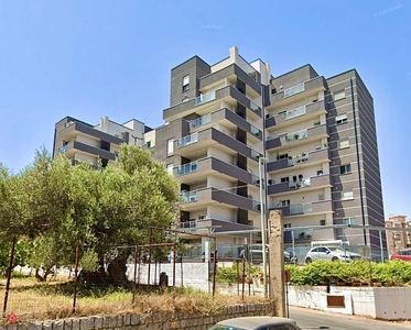 Appartamento in Vendita in Via LUIGI COSENZ 32 a Palermo