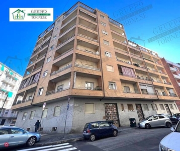 Appartamento in Vendita in Via Rovereto 61 a Torino
