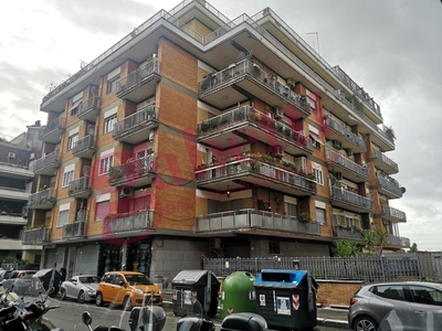 Appartamento in Via Alfredo Fusco, 57, Roma (RM)