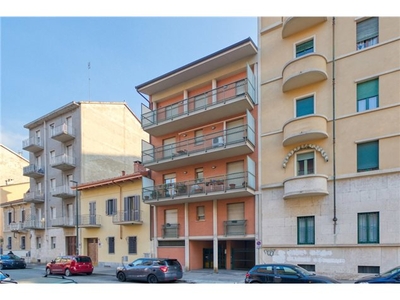 Appartamento in Via Genola , 6, Torino (TO)