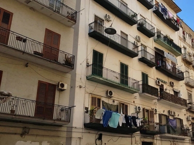 Appartamento in Via Torino, Napoli (NA)