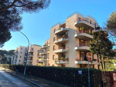 Appartamento in Via Vittore Carpaccio, Roma (RM)