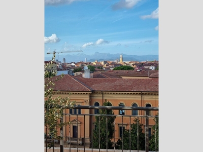 Attico in Vendita a Pisa, 680'000€, 270 m²
