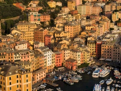 CAMOGLI - centralissimo vendiamo appartamento indipendente