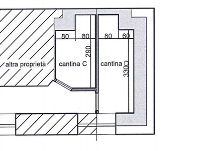 Capannone in Vendita a Genova, 1'253€, 5 m²