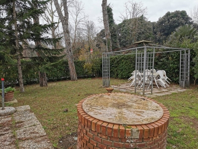 Casa Indipendente in Affitto a Pisa, zona Tirrenia, 1'000€, 90 m², arredato