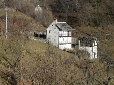 Casa Indipendente in Località Coggia, 9, Varzo (VB)