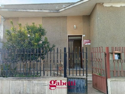 Casa Indipendente in Via Nazario Sauro , 11, Martignano (LE)