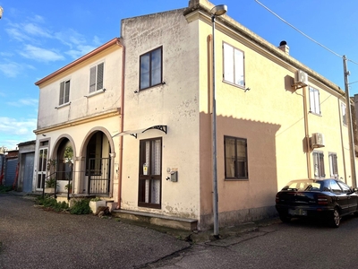 Casa Indipendente in Via Roma, 22, San Vero Milis (OR)