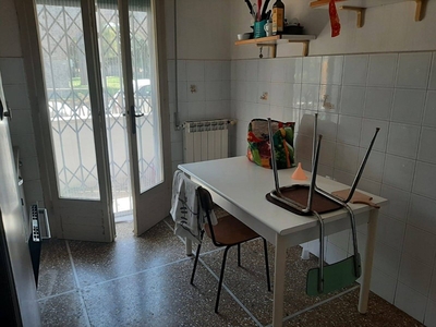 Casa Semi Indipendente in Affitto a Pisa, zona Pratale, 425€, 100 m², arredato