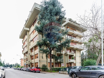Quadrilocale in Vendita a Firenze, zona Varlungo, 318'000€, 100 m²