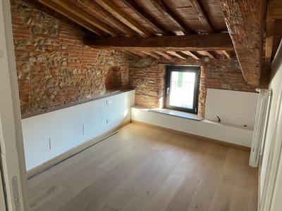 Trilocale in Vendita a Lucca, 310'000€, 64 m²