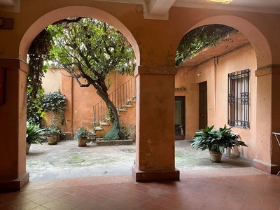 Trilocale in Vendita a Mantova, zona Centro storico, 260'000€, 105 m²