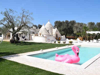 Bellissimi Trulli Olea con Piscina