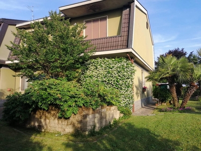 Villa a schiera di 268 mq in vendita - Burago di Molgora