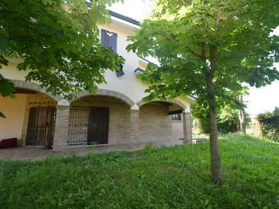 Villa di 300 mq in vendita - Castelfranco Emilia