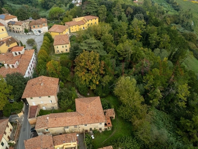 Villa di 3355 mq in vendita - Crespina Lorenzana