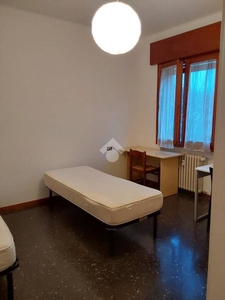 Appartamento in affitto a Bologna via Pietro Inviti
