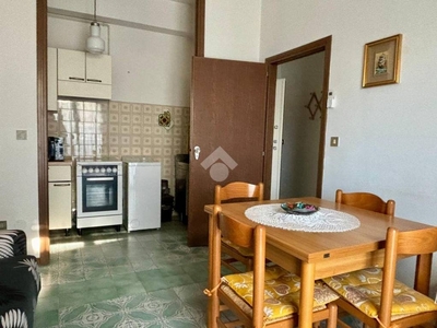 Appartamento in affitto a Cesenatico via Raffaello, 44