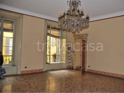 Appartamento in affitto a Modena via battisti, 1000