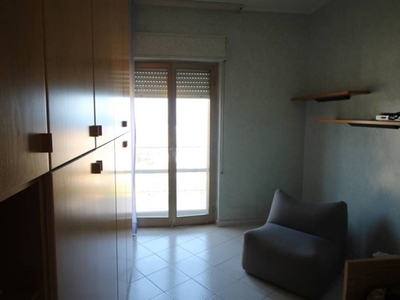 Appartamento in Affitto a Siracusa, 900€, 160 m²